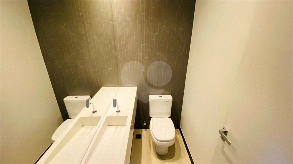 Casa à venda com 3 suítes no condomínio Euroville II, Bragança Paulista - SP