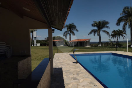 Sítio à venda com 4 quartos no Centro, Araçoiaba da Serra, SP