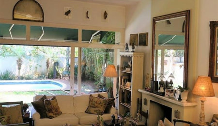 Casa à venda com 4 quartos, sendo 2 suítes,  em Jardim Morumbi, São Paulo, SP