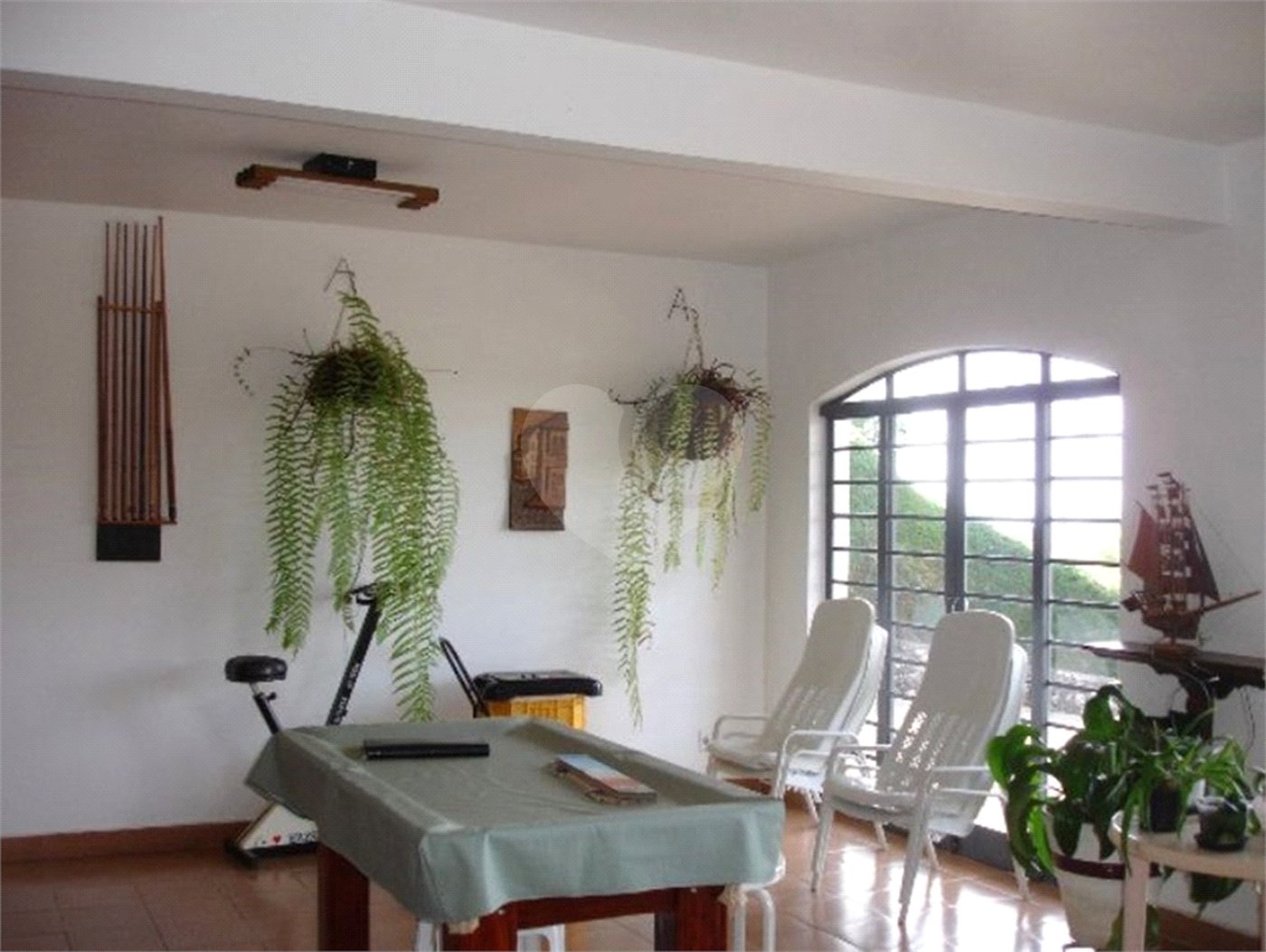 Chácara à venda com 6 quartos, sendo 2 suítes, no Centro, Serra Negra, SP
