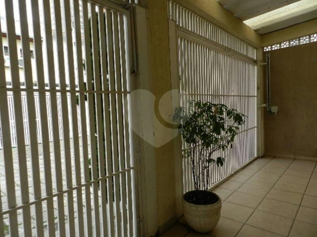 Casa de Vila à venda com 3 quartos, sendo 1 suíte,  em Brooklin Novo, São Paulo, SP