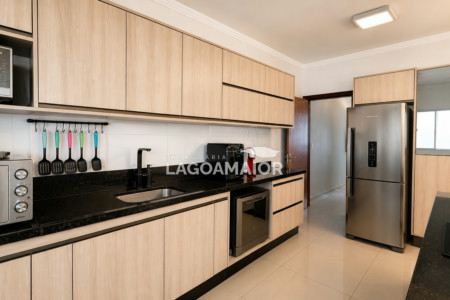 Casa à venda com 3 quartos, sendo 1 suíte,  em Jardim das Paineiras, Três Lagoas, MS