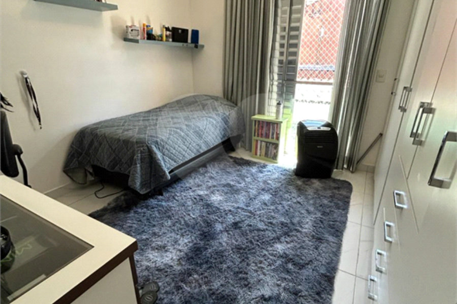 Sobrado à venda com 3 quartos, sendo 1 suíte, em Vila Nova Cachoeirinha, São Paulo, SP