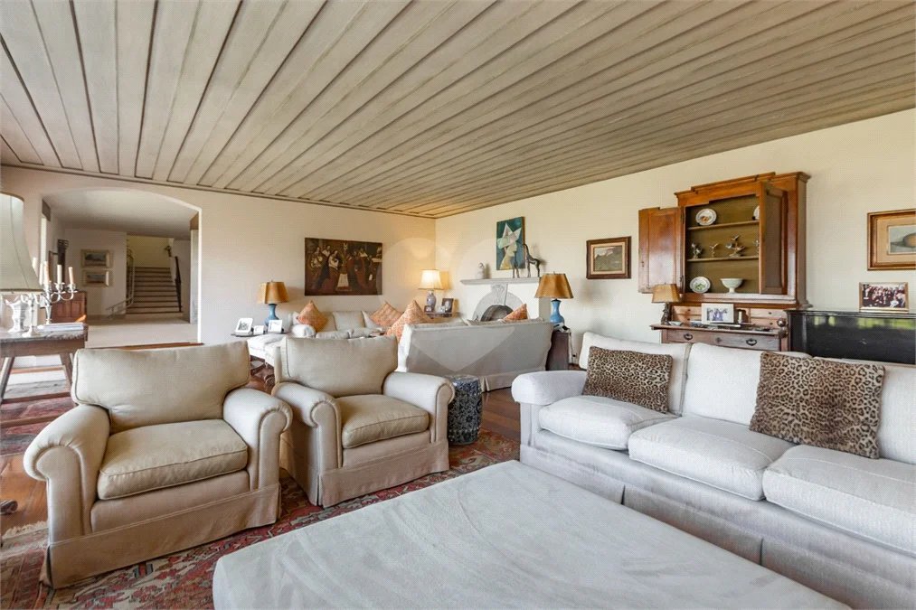 Casa à venda com 5 quartos, sendo 3 suítes, em Jardim Guedala, São Paulo, SP