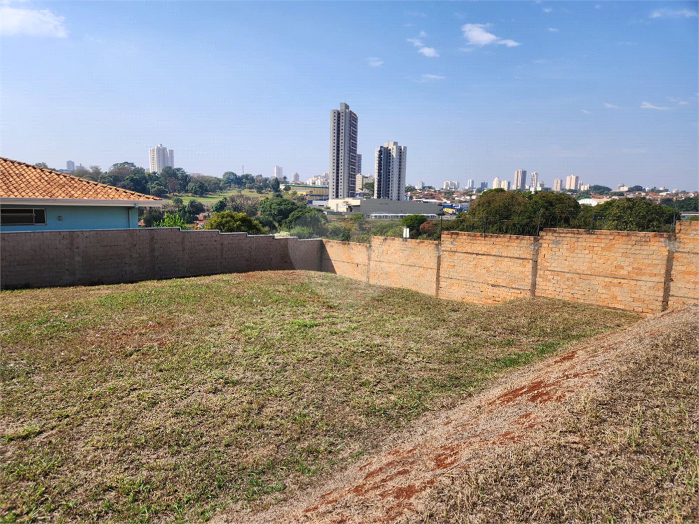 Terreno à venda em Altos do Jaraguá, Araraquara, SP