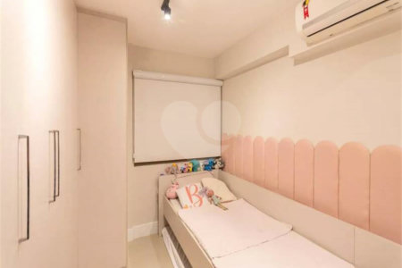 Apartamento à venda com 4 quartos, sendo 1 suíte,  em Tijuca, Rio de Janeiro, RJ