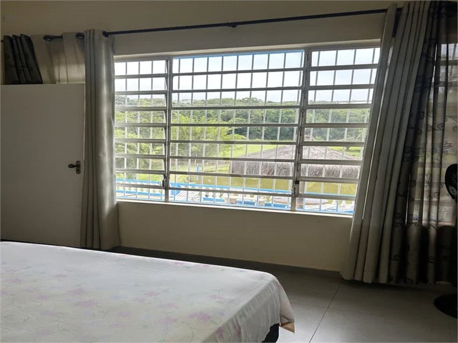 Sítio à venda com 5 quartos, sendo 2 suítes,  em Marmeleiro, São Roque, SP