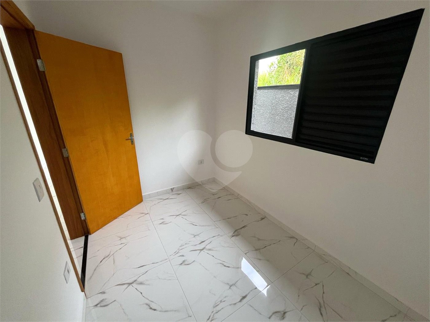 Casa à venda com 2 quartos, sendo 1 suíte,  no Centro, Bom Jesus dos Perdões, SP