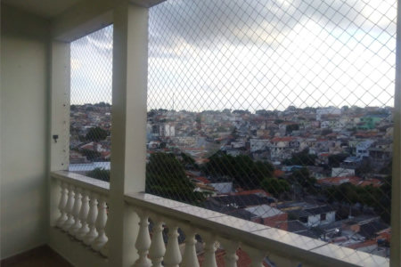 Sobrado à venda com 4 quartos, sendo 1 suíte,  em Jardim Pacaembu, Jundiaí, SP