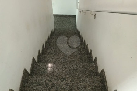 Sobrado à venda com 4 suítes em Santana, São Paulo, SP