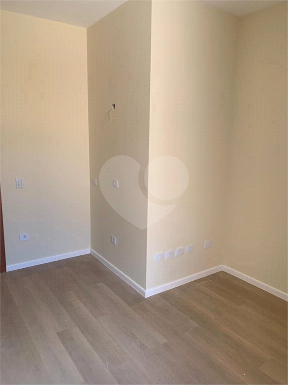 Casa à venda com 3 suítes em Vila Petrópolis, Atibaia, SP