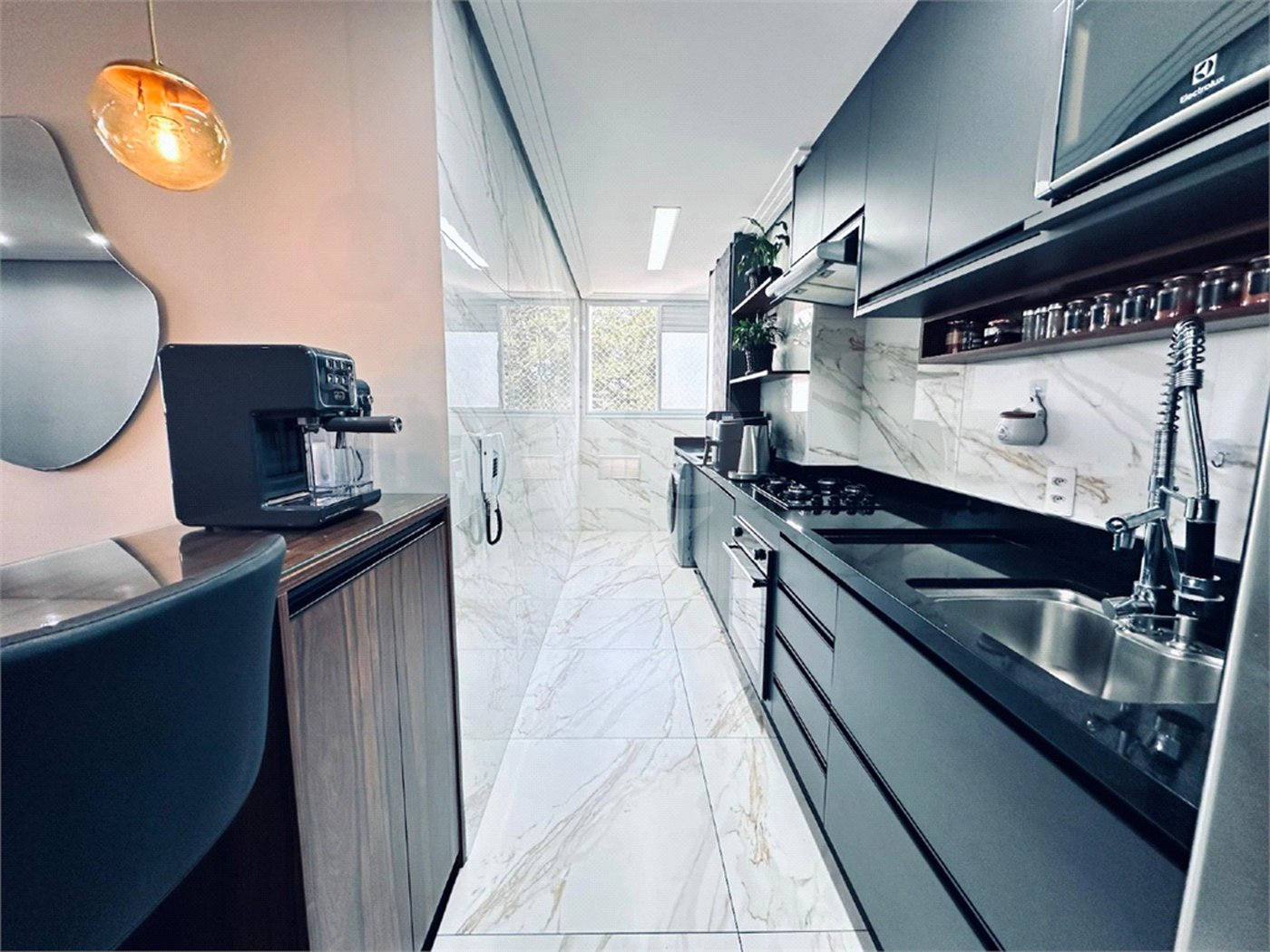 Apartamento à venda com 2 quartos, sendo 1 suíte, em Santo Amaro, São Paulo, SP