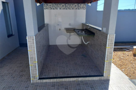 Casa térrea em Araraquara/SP.