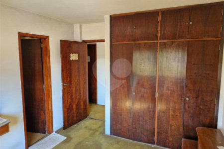 Casa à venda com 4 quartos, sendo 1 suíte, em Jardim Consórcio, São Paulo, SP