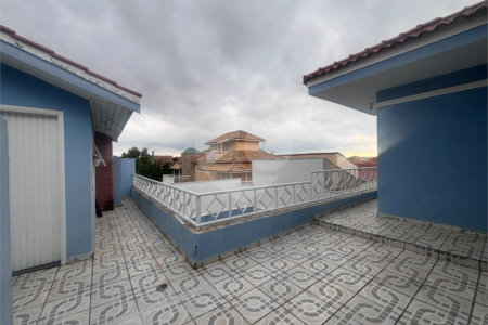 Casa à venda com 3 suítes no condomínio Granja Olga II, Sorocaba - SP