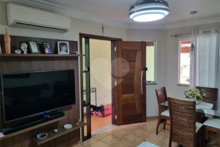 Sobrado à venda com 3 suítes em Vila Vitório Mazzei, São Paulo, SP