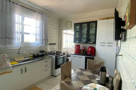 Apartamento com 3 dormitórios à venda, 94 m² por R$ 365.000,00 - Jardim Guassu - São Vicente/SP