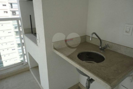 Apartamento à venda com 3 suítes em Campo Belo, São Paulo, SP