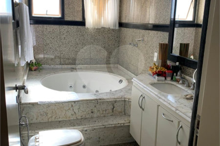 Apartamento à venda com 4 suítes em Quilombo, Cuiabá, MT