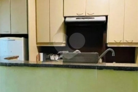 Casa à venda com 4 quartos, sendo 3 suítes, em Parque Continental, São Paulo, SP