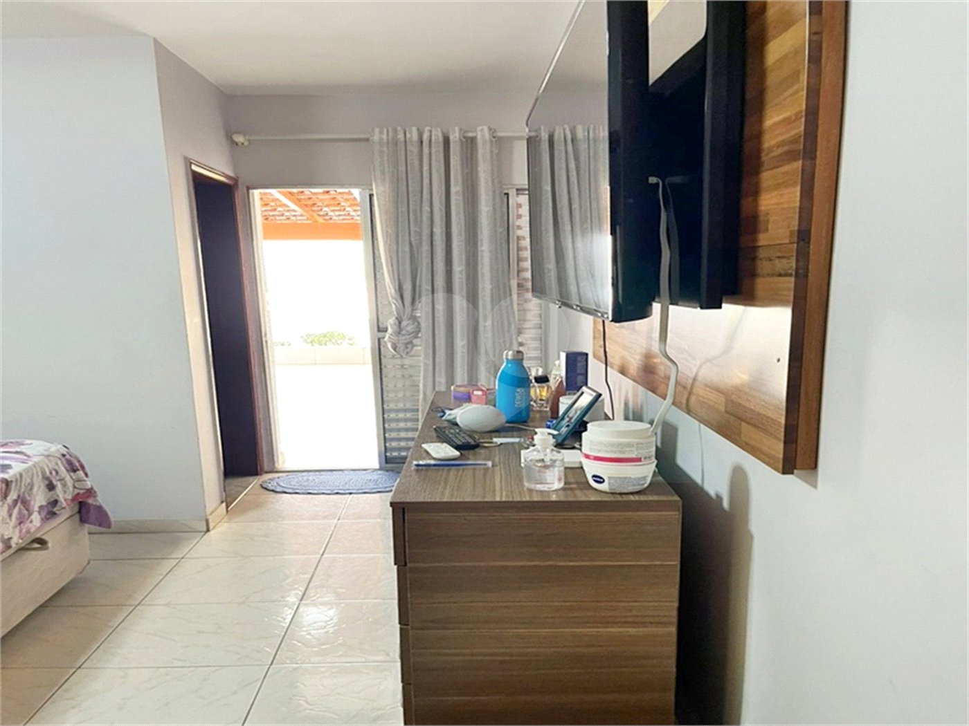 Sobrado à venda com 3 quartos, sendo 1 suíte, em Vila Galvão, Guarulhos, SP