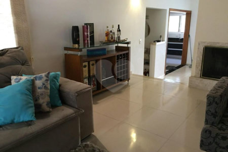 Casa à venda com 3 suítes em Condomínio Serra da Estrela, Atibaia, SP