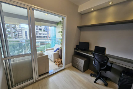 Apartamento para alugar com 2 quartos, sendo 1 suíte, em Jardim das Acácias, São Paulo, SP