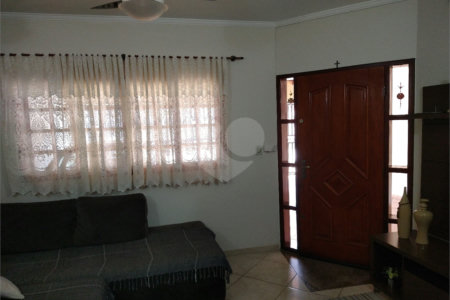 Sobrado à venda com 3 quartos, sendo 2 suítes, em Jardim Hubert, Indaiatuba, SP