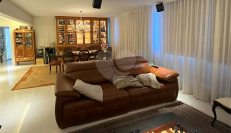 Apartamento à venda com 3 suítes em Vila Suzana, São Paulo, SP