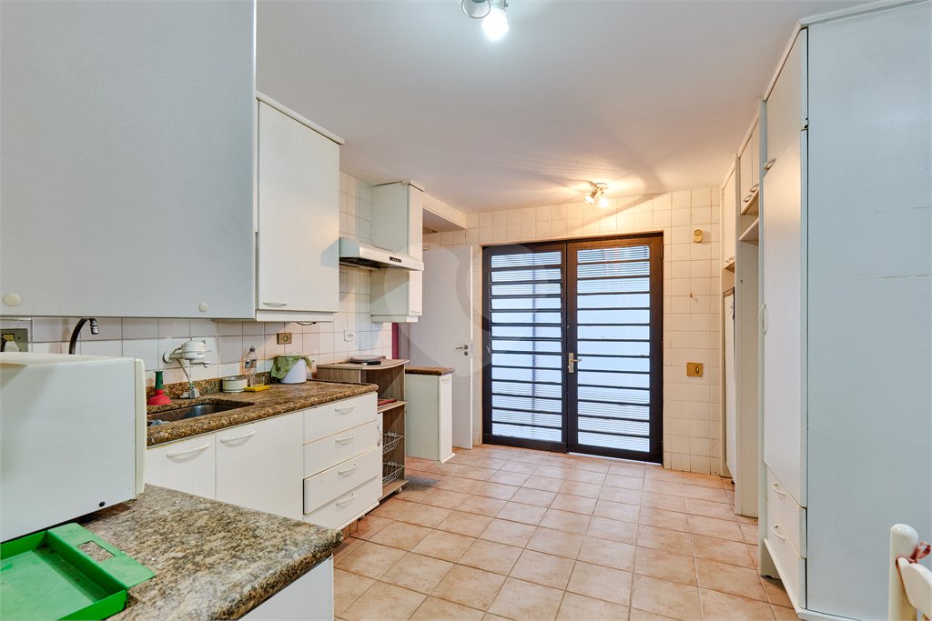 Casa à venda com 3 quartos, sendo 1 suíte, em Brooklin, São Paulo, SP