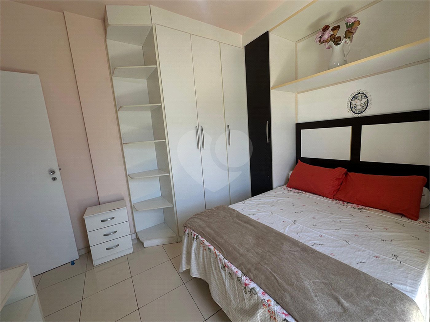 Cobertura à venda com 3 quartos, sendo 1 suíte, em Passagem, Cabo Frio, RJ