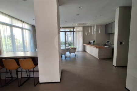 Apartamento à venda com 3 suítes em Vila Romana, São Paulo, SP
