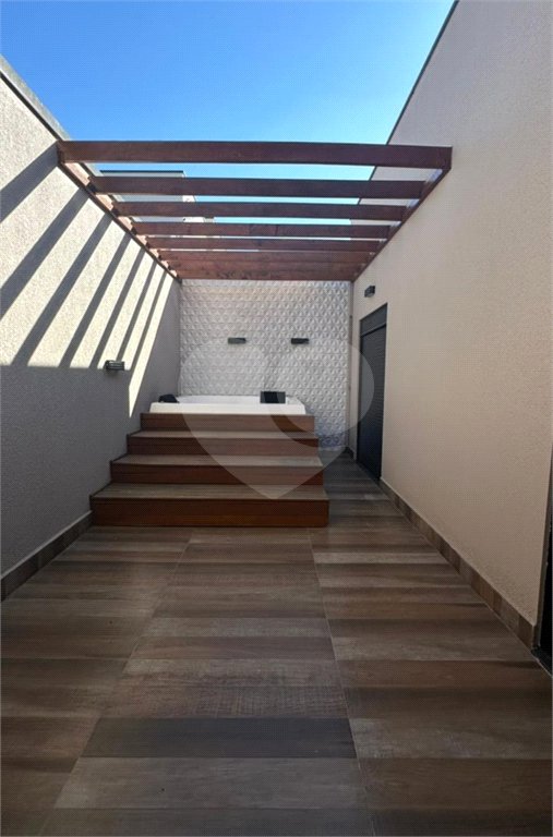 Casa à venda com 3 quartos, sendo 2 suítes, no condomínio Residencial Maria Dulce, Indaiatuba - SP