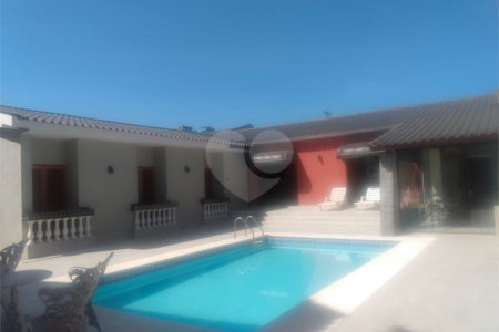 Casa à venda com 3 quartos, sendo 1 suíte, no Centro, Itapetininga, SP