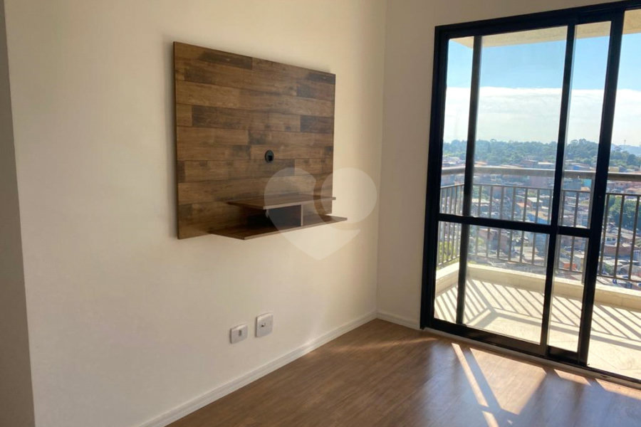 Apartamento à venda ou para alugar com 2 quartos, sendo 1 suíte, em Condomínio Granja Viana Ii, Cotia, SP