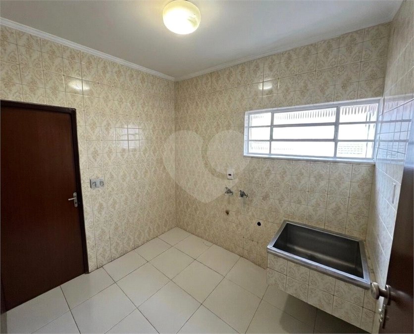 Sobrado à venda ou para alugar com 3 quartos, sendo 2 suítes, em Santana, São Paulo, SP