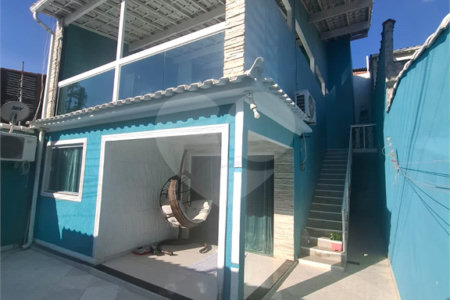 Casa à venda ou para alugar com 2 quartos, sendo 1 suíte, no condomínio Sem Nome Estrada Guandu do Sapê 1444, Rio de Janeiro - RJ