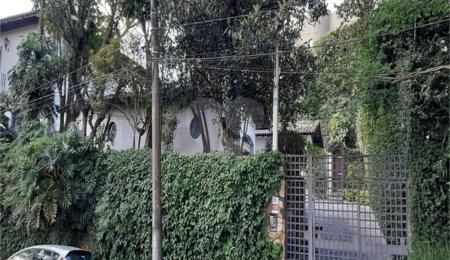 Casa à venda com 5 quartos, sendo 2 suítes, em Jardim Guedala, São Paulo, SP