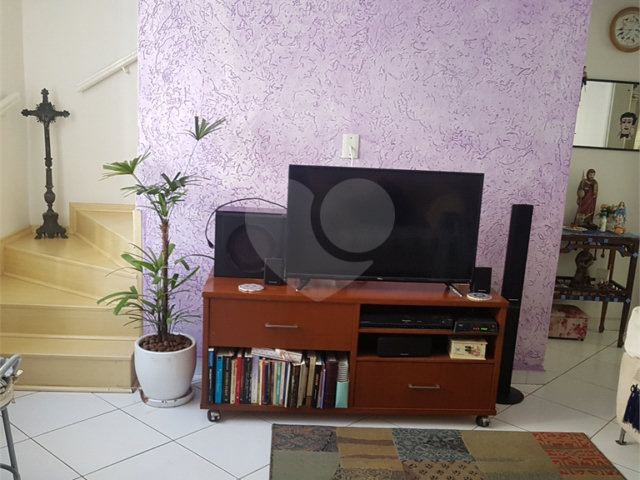 Casa de Vila à venda com 4 quartos, sendo 1 suíte,  em Santana, São Paulo, SP