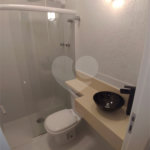 Sobrado à venda com 4 quartos, sendo 3 suítes, em Tremembé, São Paulo, SP