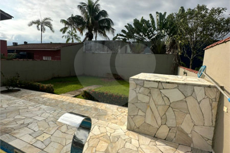 Casa à venda com 3 quartos, sendo 1 suíte,  no condomínio Morada da Praia, Bertioga - SP
