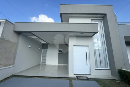 Casa à venda com 3 quartos, sendo 1 suíte, no condomínio Jardim Guarujá, Salto - SP