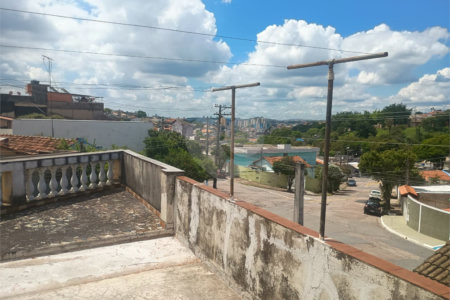 Casa à venda com 3 quartos, sendo 1 suíte,  em Jardim do Lago, Jundiaí, SP