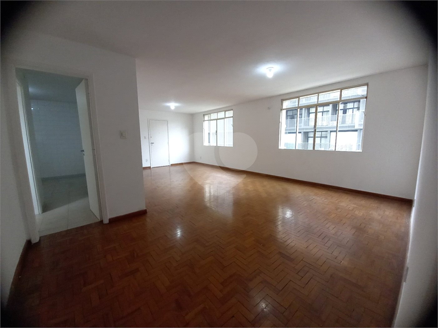 Apartamento à venda com 3 quartos, sendo 1 suíte, em Pinheiros, São Paulo, SP
