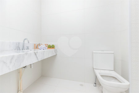 Apartamento à venda com 3 suítes em Jardim Marajoara, São Paulo, SP