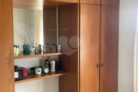 Sobrado à venda com 3 quartos em Vila Nova Alba, São Paulo, SP