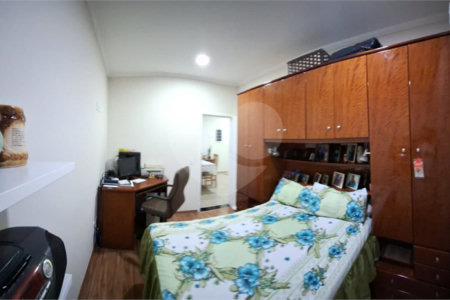 Casa à venda com 4 quartos, sendo 2 suítes, no condomínio Saint Patrick, Sorocaba - SP