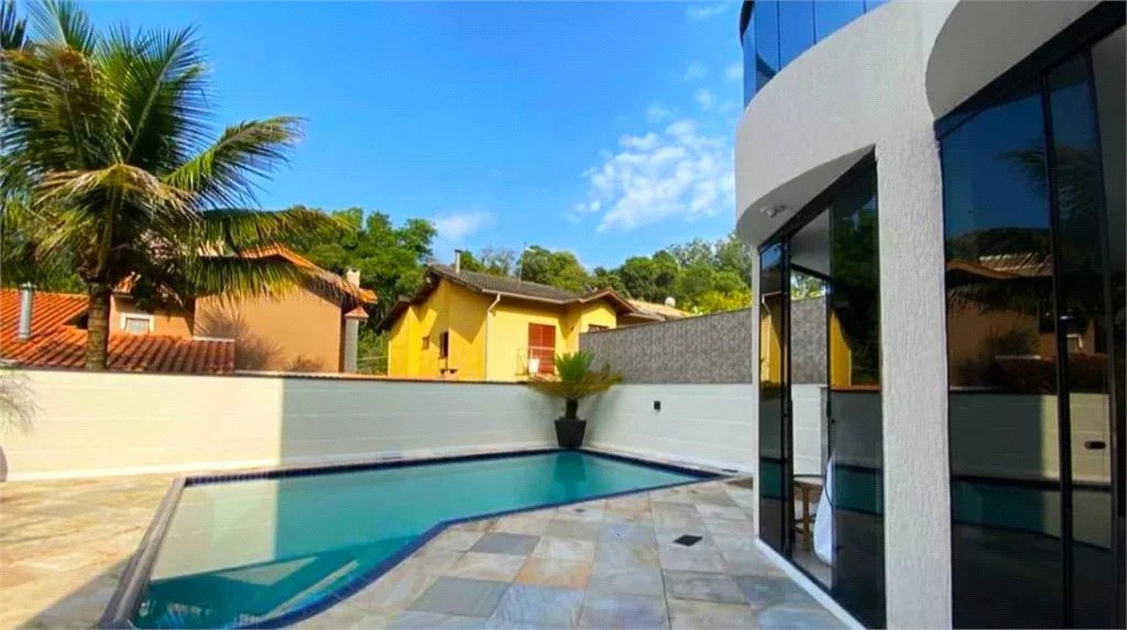 Casa à venda com 3 quartos, sendo 1 suíte, em Parque Monte Alegre, Taboão da Serra, SP