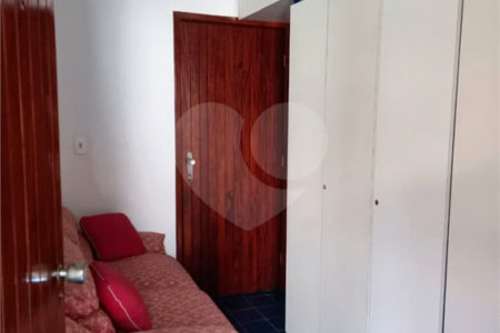 Casa à venda com 5 quartos, sendo 4 suítes, em Jardim São Bento, São Paulo, SP