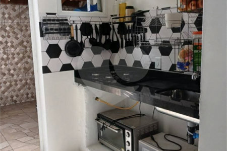 Casa à venda com 2 quartos no condomínio Villa Caucaia, Cotia - SP